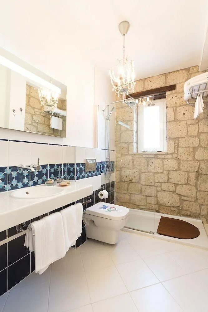 Asma Han Hotel Alaçatı 2*,